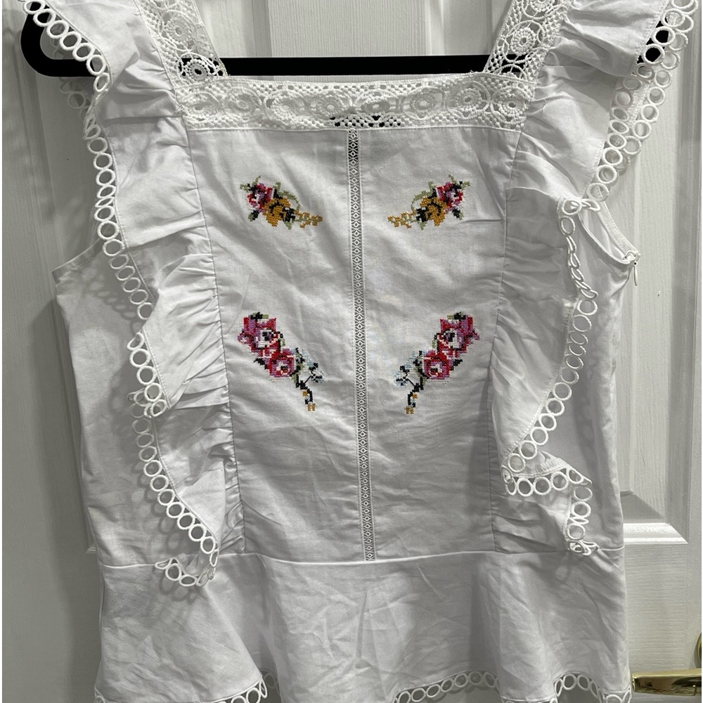 Cliche White Linen Embroidered Peplum Top XL